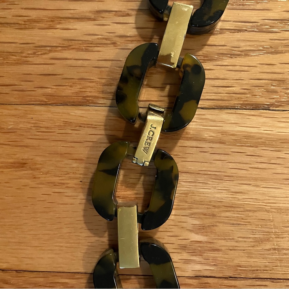 J.Crew Tortoise acrylic/resin/lucite Link Necklace - Picture 3 of 4